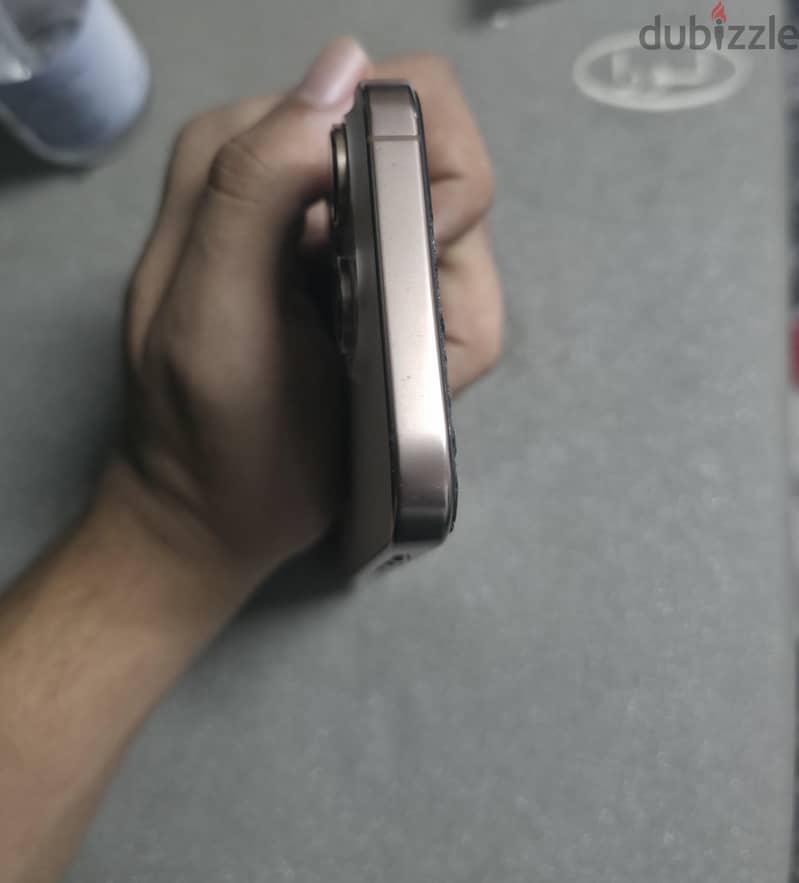 Apple - iPhone 16 Pro 2
