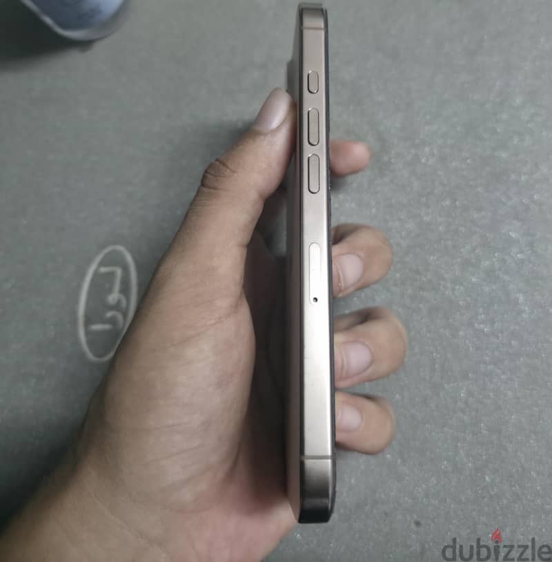 Apple - iPhone 16 Pro 3