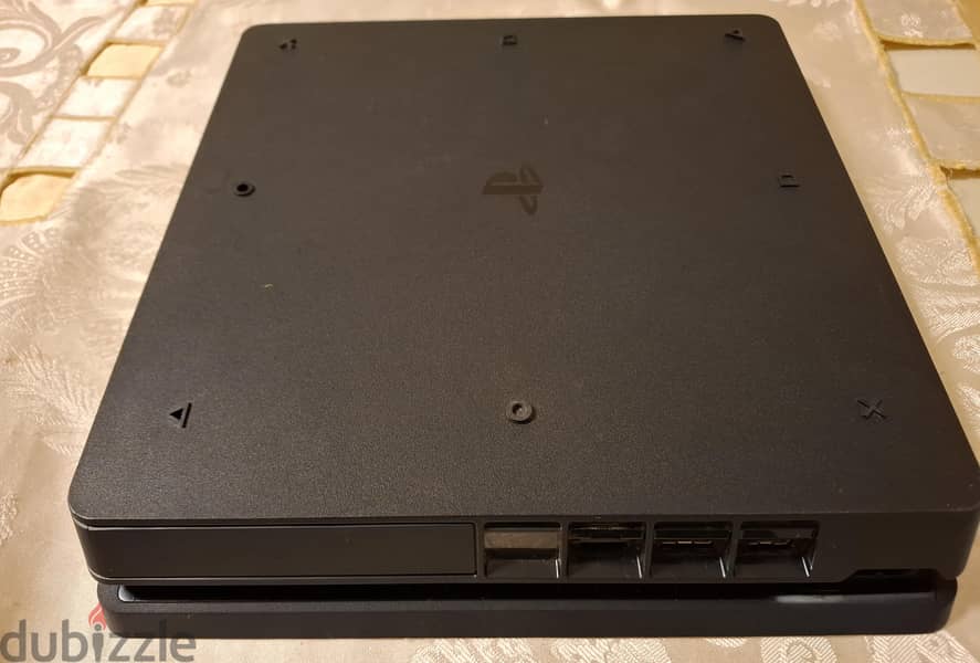 PS4 slim 1TB USA edition 1