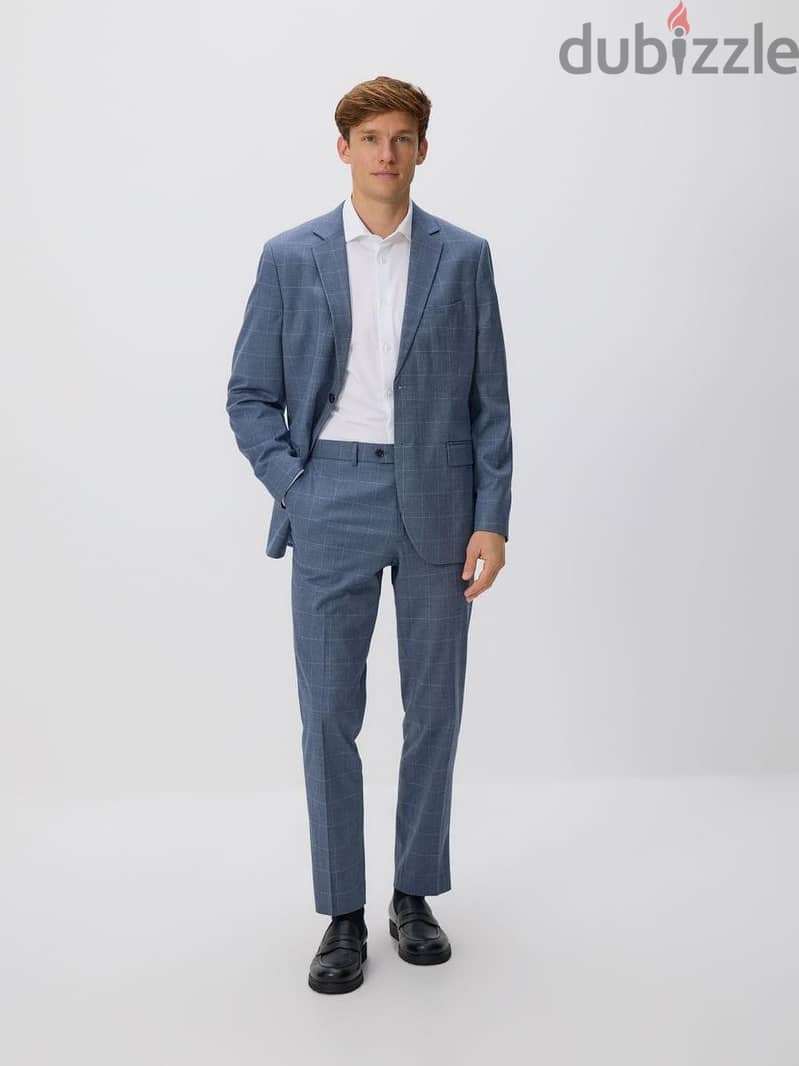 Reserved suit size 50 5