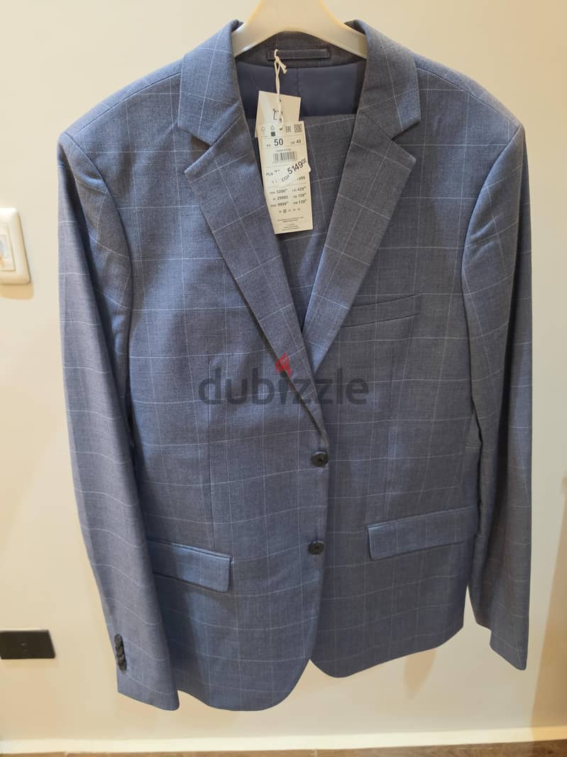 Reserved suit size 50 8