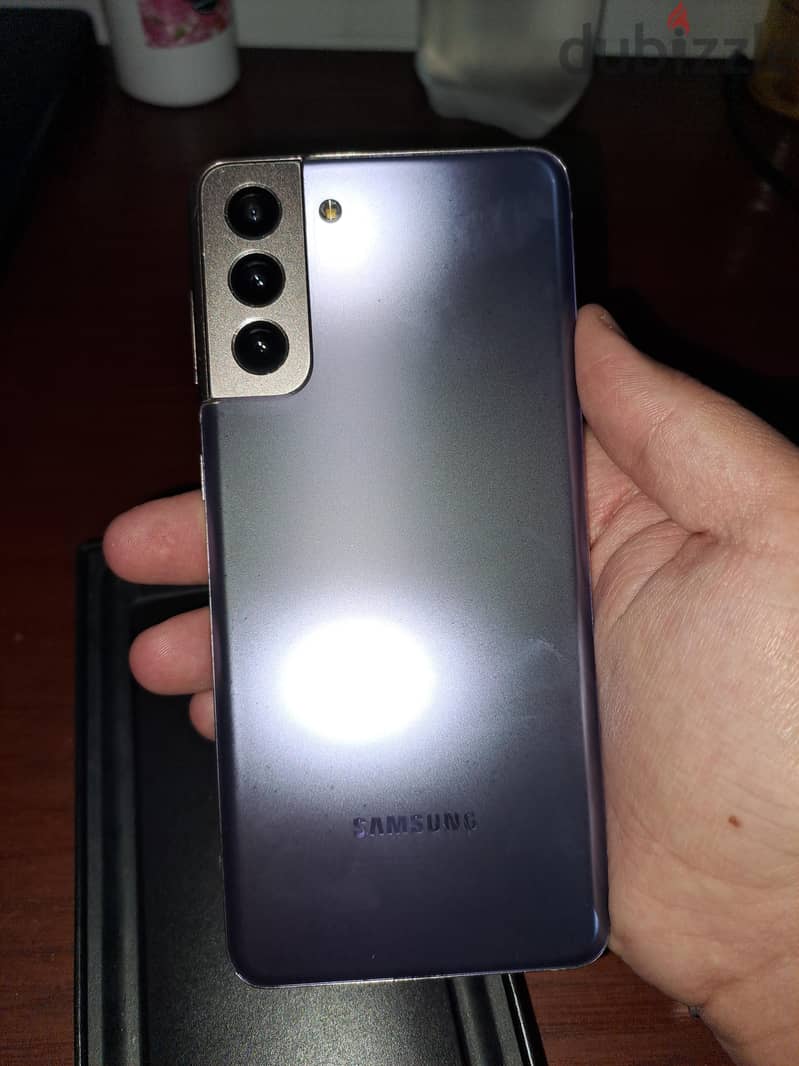 Samsung S21 Plus 1