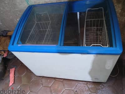 تلاجه عرض وفريزر