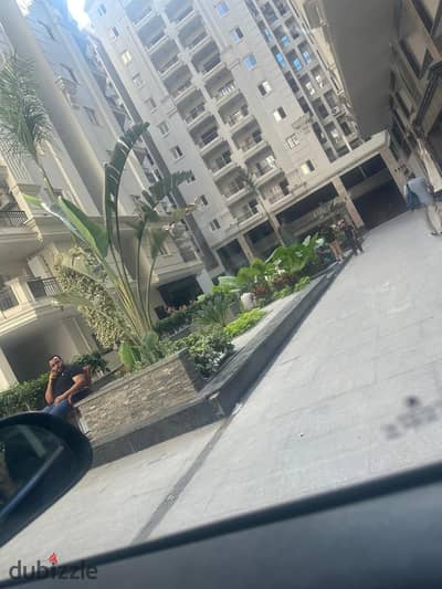 شقة للبيع في سموحة كومباوند فالوري الغنيمي شارع النقل والهندسة