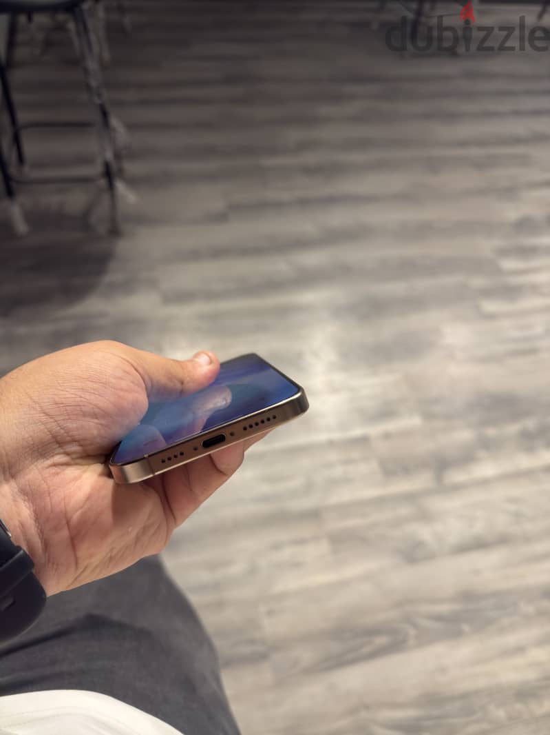 Apple - iPhone 16 Pro Max 1