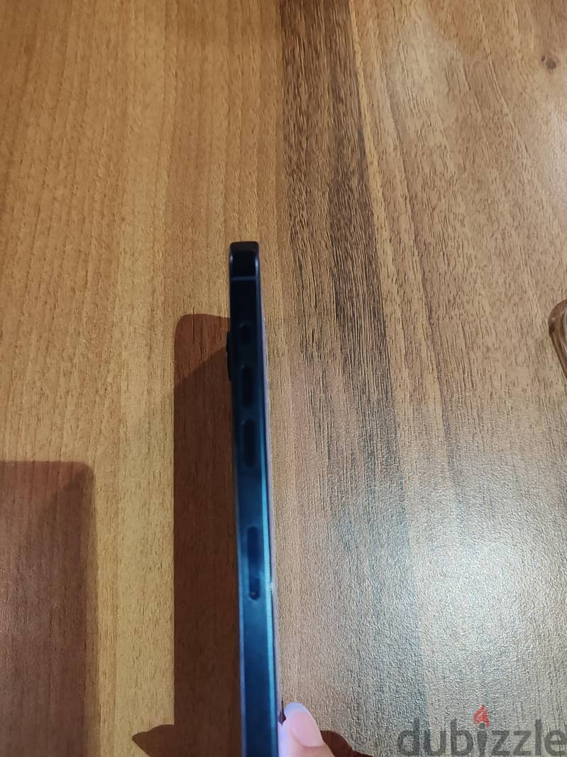 Apple - iPhone 15 Pro قابل للتفاوض 4
