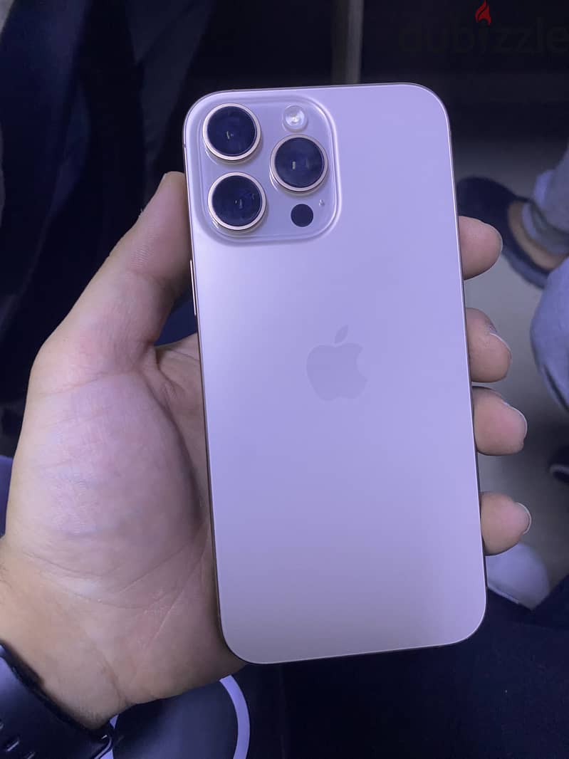 Apple - iPhone 16 Pro Max 3