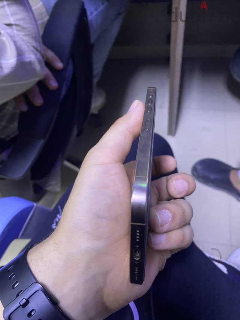 Apple - iPhone 16 Pro Max 5