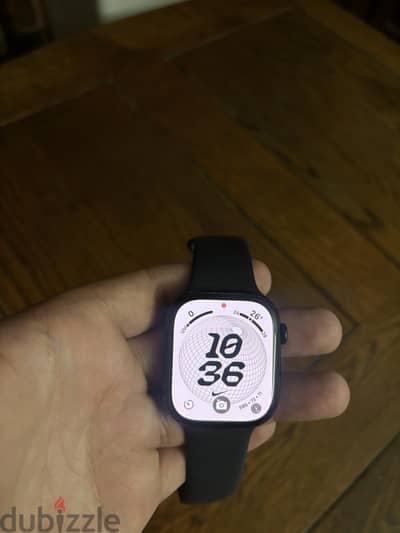 Apple Watch Series 10 مقاس ٤٦ - لون أسود