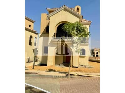 ستاند ألون كورنر للبيع  بحري أفضل لوكيشن في Cavana سراي Sarai Cavana Lakes بجوار مدينتي