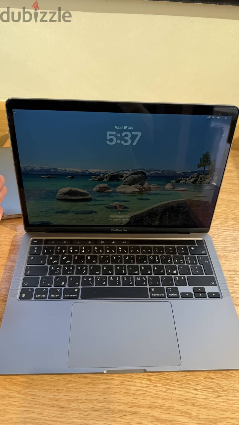 MacBook pro i7 13 inch 1