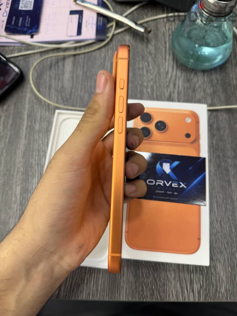 Apple - iPhone 17 Pro Max 6