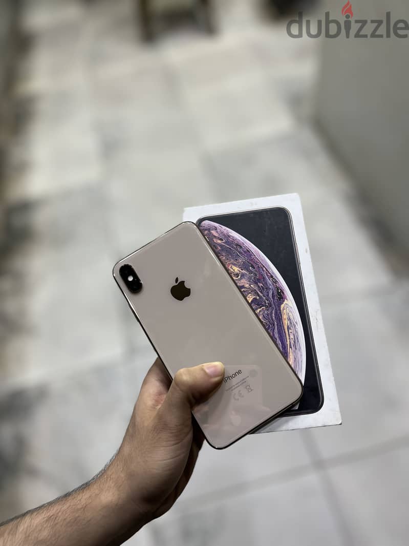 Apple - iPhone XS Max 3