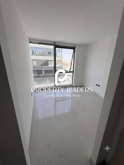 Office or Clinic for rent in The Gate - 90 m - 4 Rooms - El Sheikh Zayed