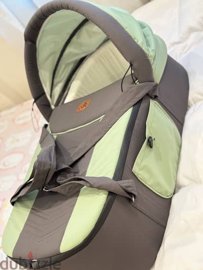 Carrycot large