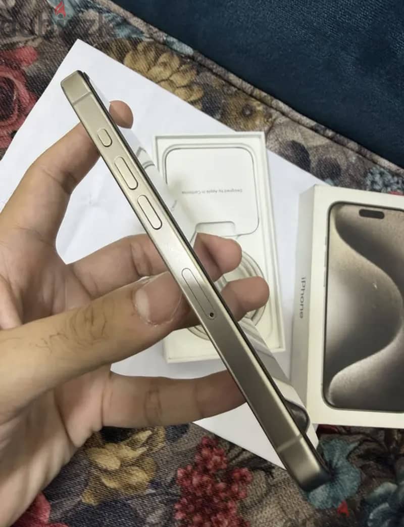 Apple - iPhone 15 Pro 2