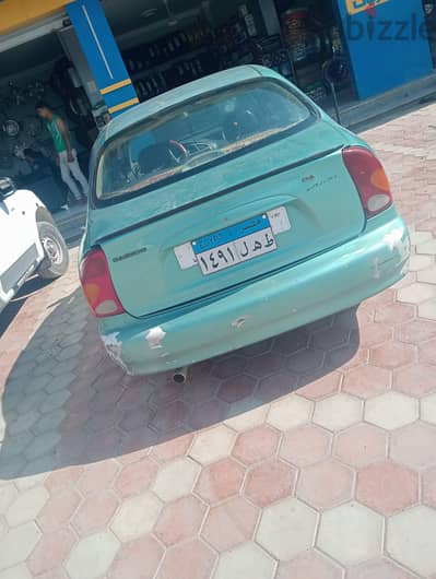 دايو لانوس 2001