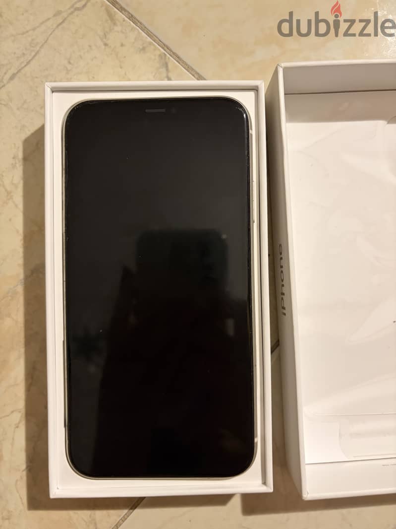 Apple - iPhone 11 1