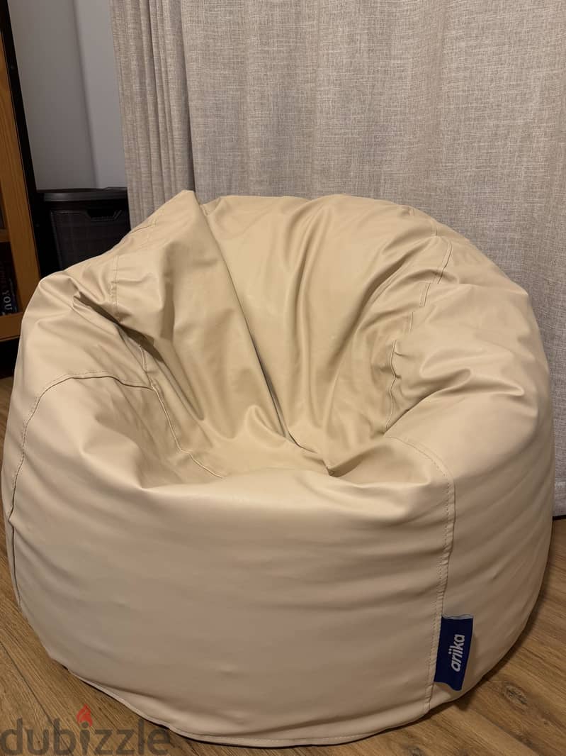 Ariika bean bag 1