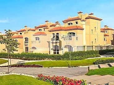 Townhouses for sale below market price in the newest phase of Sarai Al Mostakbal next to Madinaty
