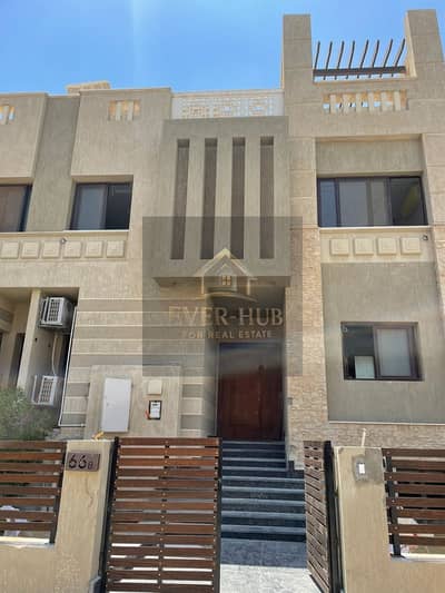 توين هاوس للبيع في كمبوند جرين 4 بمدينة السادس من أكتوبر بسعر لقطه
