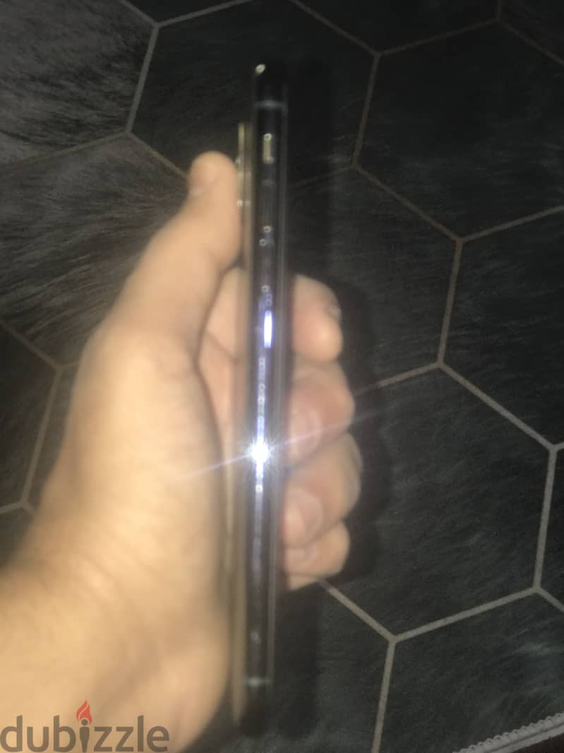 Apple - iPhone 11 Pro Max 1
