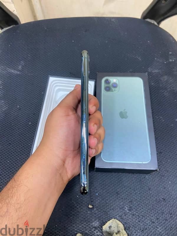 iPhone 11pro max 256 4