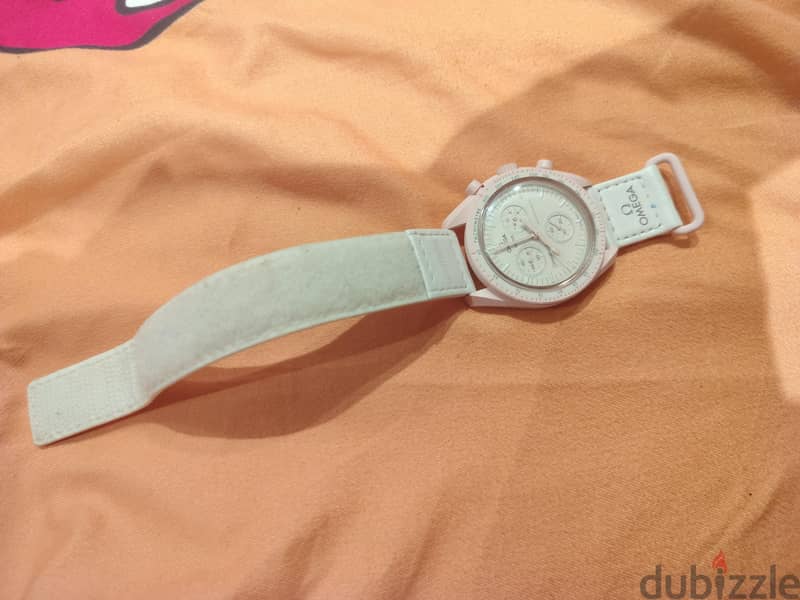 Omega × Swatch MoonSwatch 4