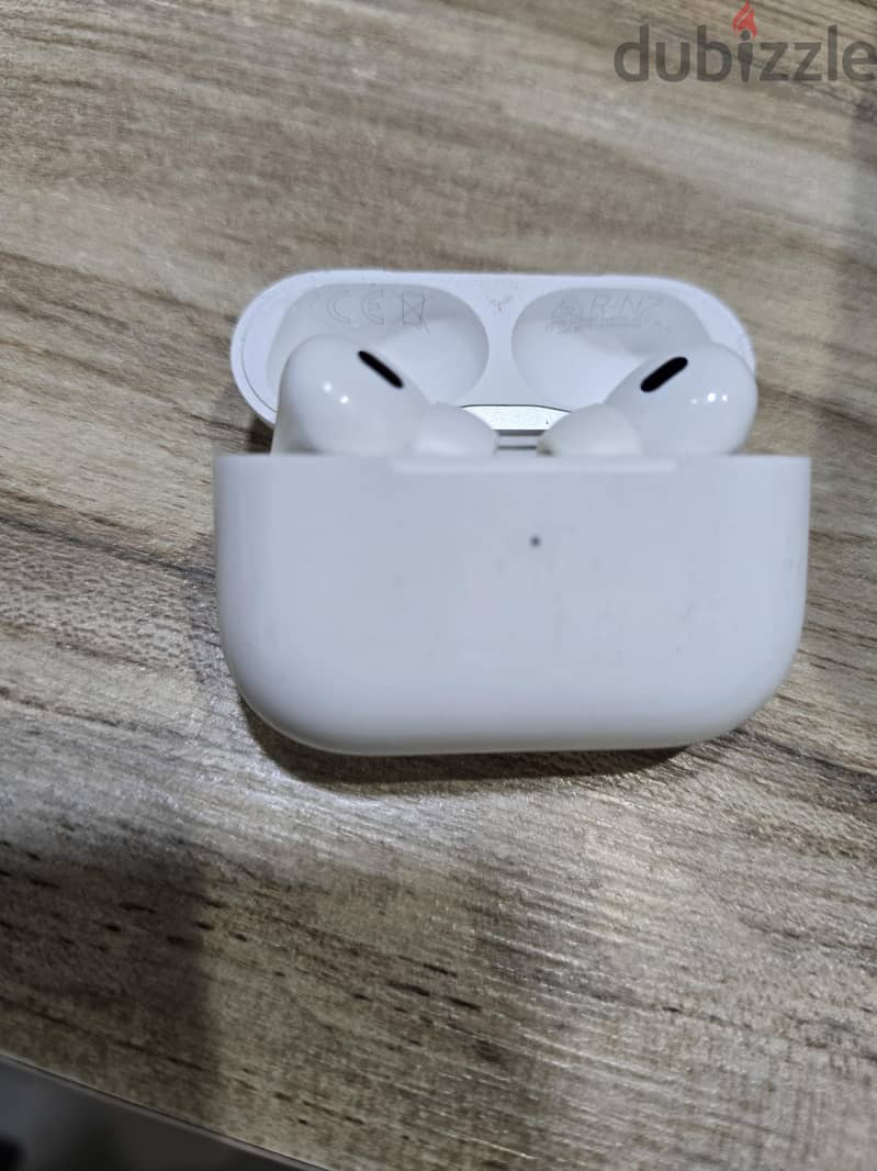 air pods pro 2 4