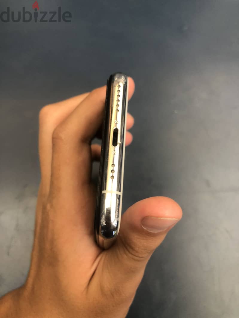 Apple - iPhone 11 Pro 1