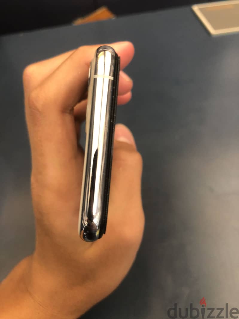 Apple - iPhone 11 Pro 3