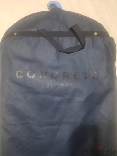 بذلة فاخرة وجديدة براند CONCRETE