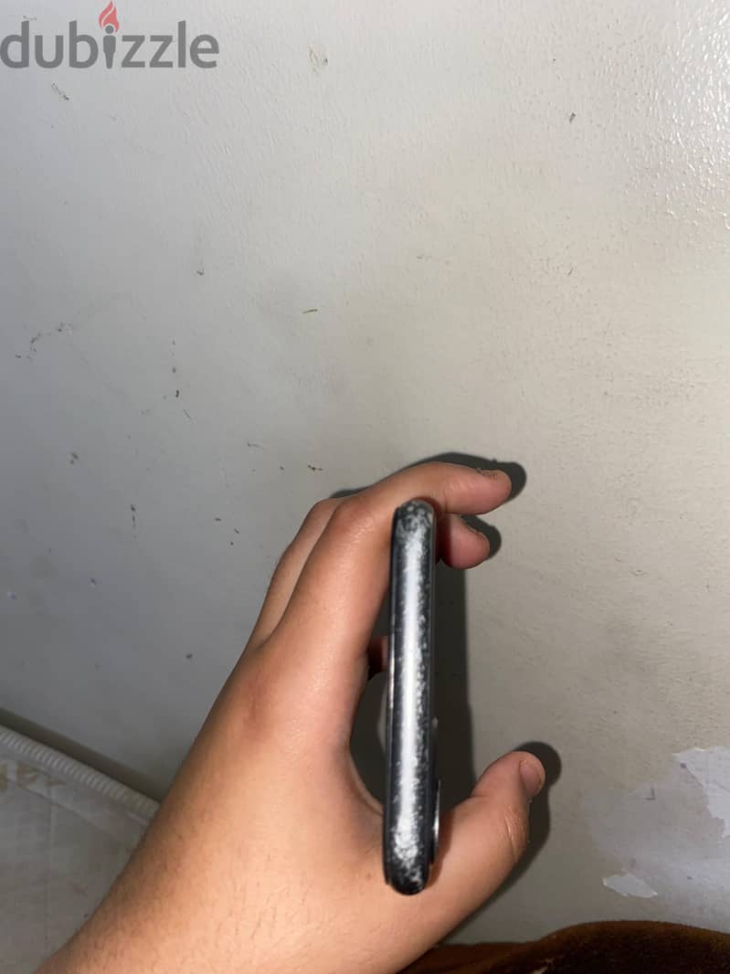Apple - iPhone 11 4
