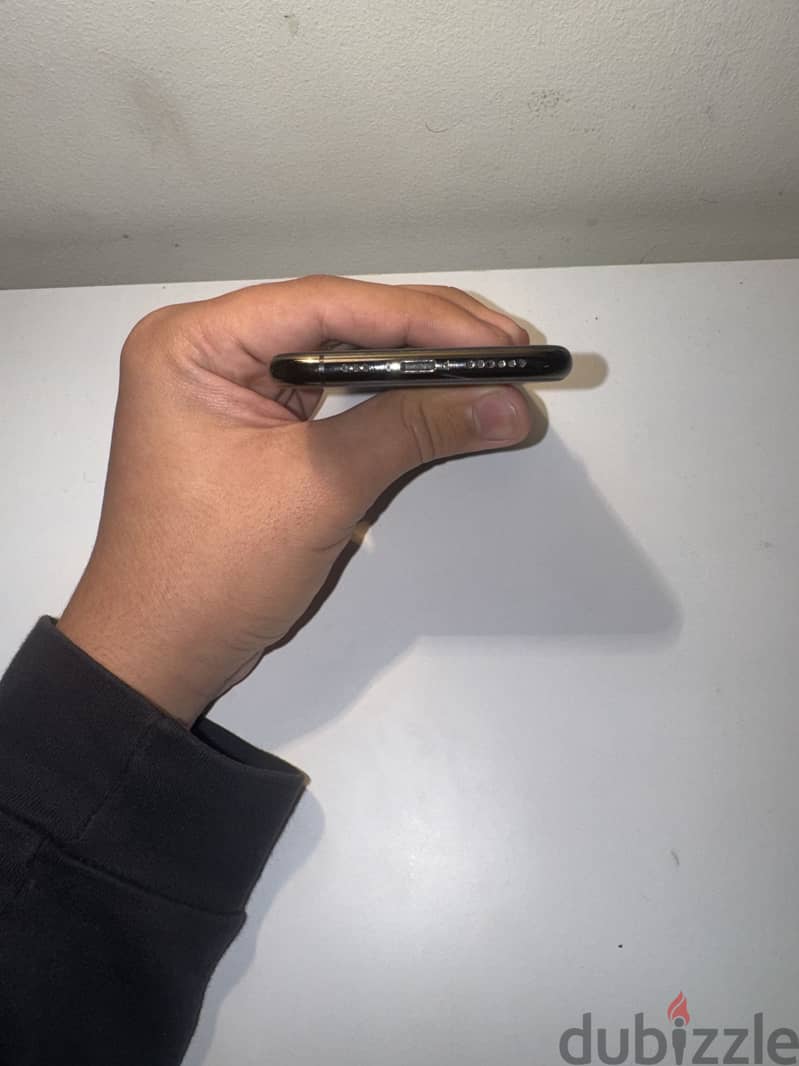 Apple - iPhone 11 Pro 2