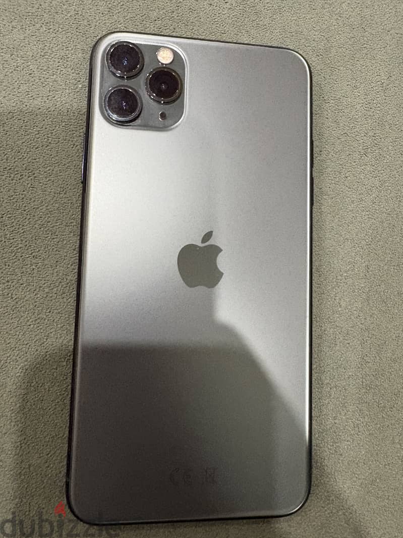 Iphone 11 pro max 4