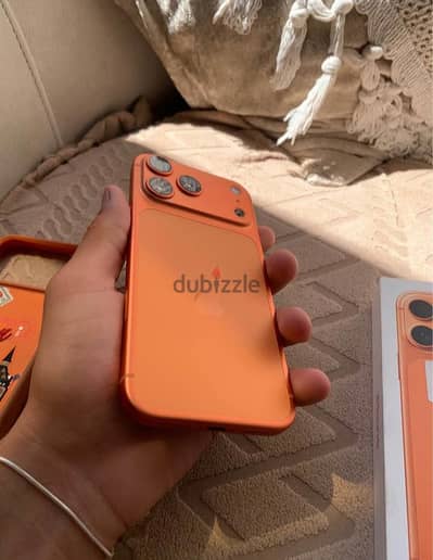 آبل - آيفون 17 برو ماكس