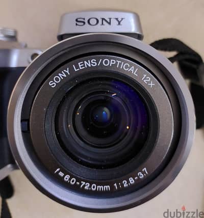 Sony Cyber-shot DSC-H1