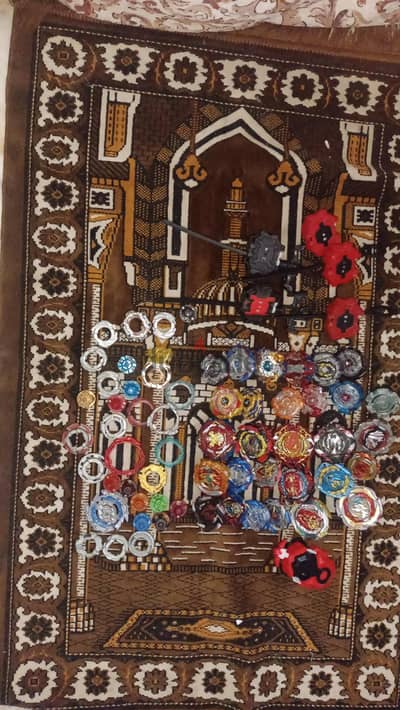 مجموعة بي باتل ضخمة (29بلبل + 3 لانشرات + قطع غيار)