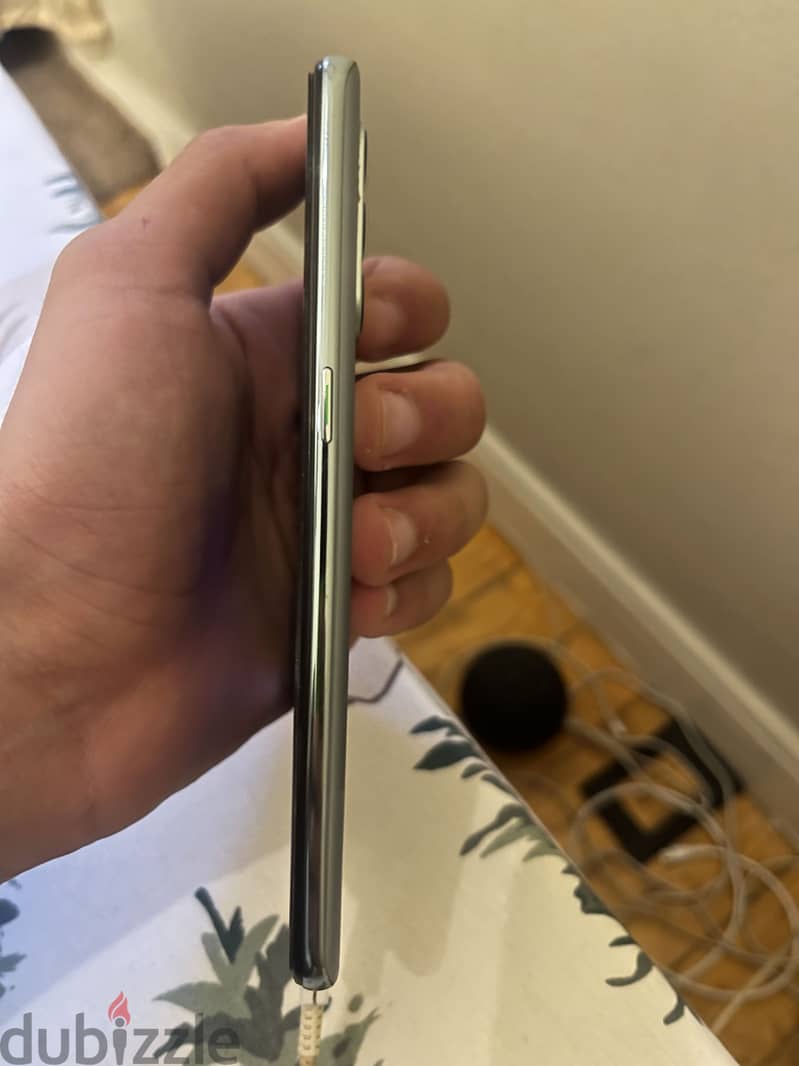 OPPO Reno6 Pro 10