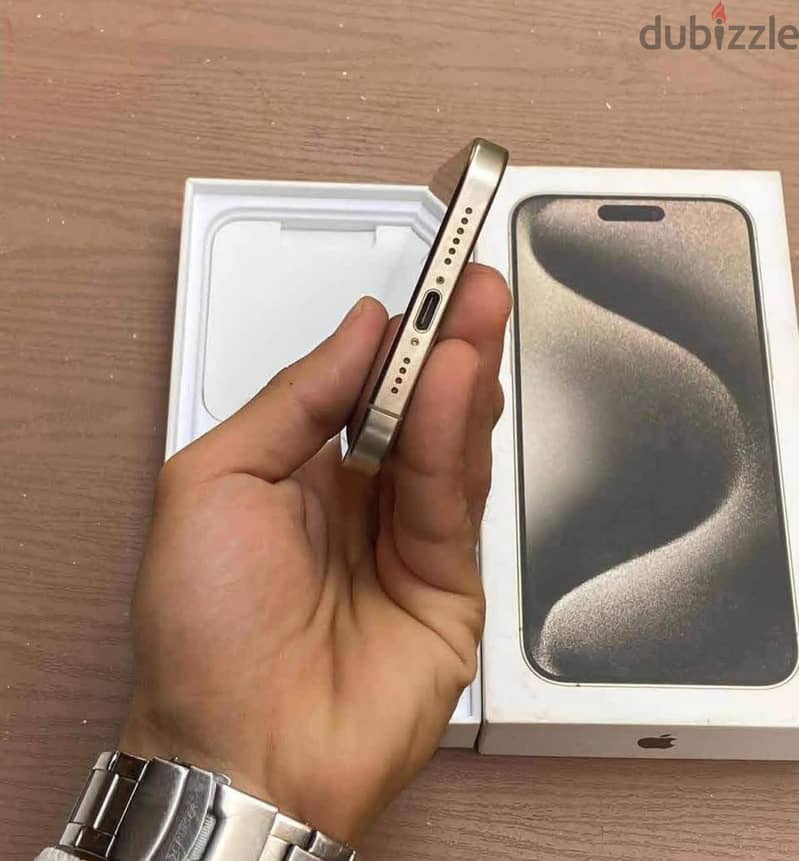 Apple - iPhone 15 Pro Max 2