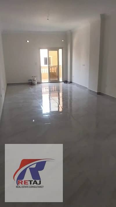 شقة للايجار في فيلات البنفسج 9 خطوات من waterway ومحور محمد نجيب  -نوع الوحدة: شقة  -الفئة الوحدة: للإيجار  -مساحة: 180 متر  -عدد الدور: الأول  (تقسيم