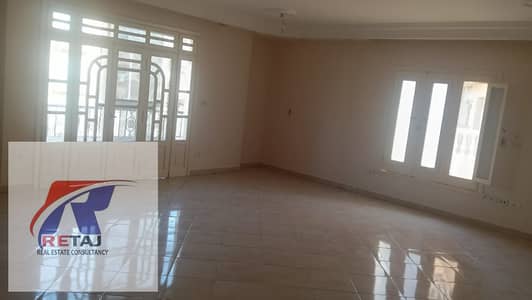 Apartment for rent in the Second District, Fifth Settlement, Villas area, next to Al-Mahalawy Market and Sami Salama. - Unit Type: Apartment - Unit Ca