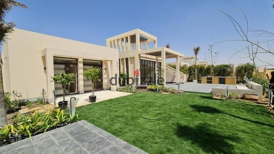 توين هاوس للبيع في او ويست O WEST من اوراسكوم برايم لوكيشن دقائق من مدينة الشيخ زايد .