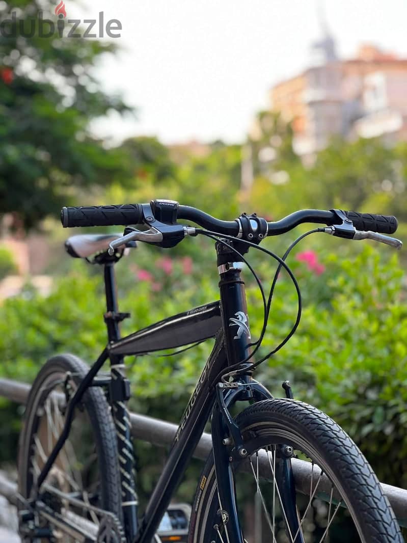 PEUGEOT 1