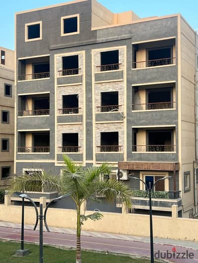 Apartment in New Cairo's Fifth Settlement | Ready to Move | Typical Floor