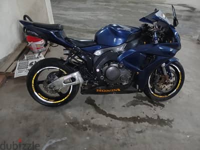 هوندا 1000rr