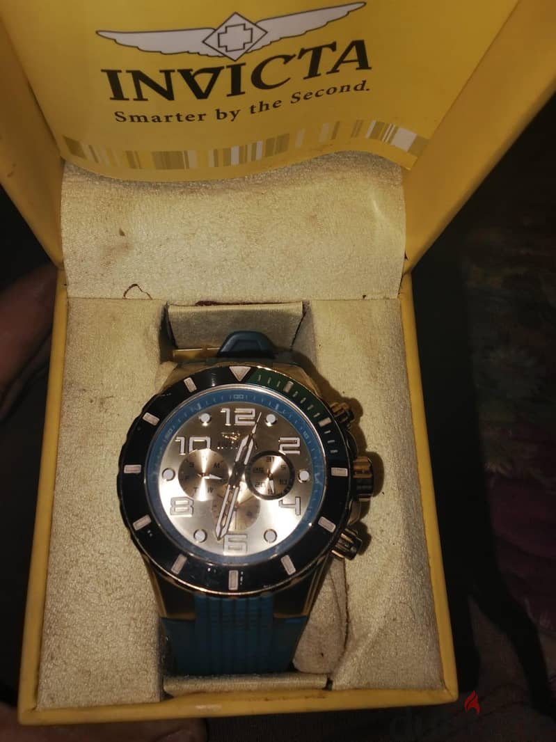 Invicta Pro Diver: Engineered for Precision and Presence 2