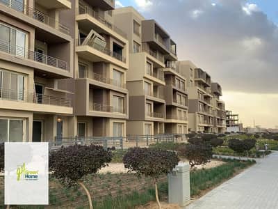Ready to move and Fully finished Apartment for sale Prime Location in Palm Hills New Cairo