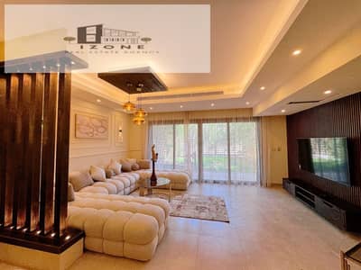 تاون هاوس مفروش بالكامل للإيجار في Hyde Park القاهرة الجديدة 200م 3 غرف 3 حمامات أول سكن