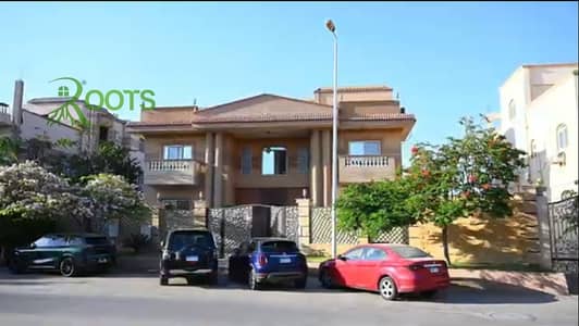 Stand-Alone Villa for Sale 800 sqm Super Lux in Sheikh Zayed – District 9, 3rd Sub-district